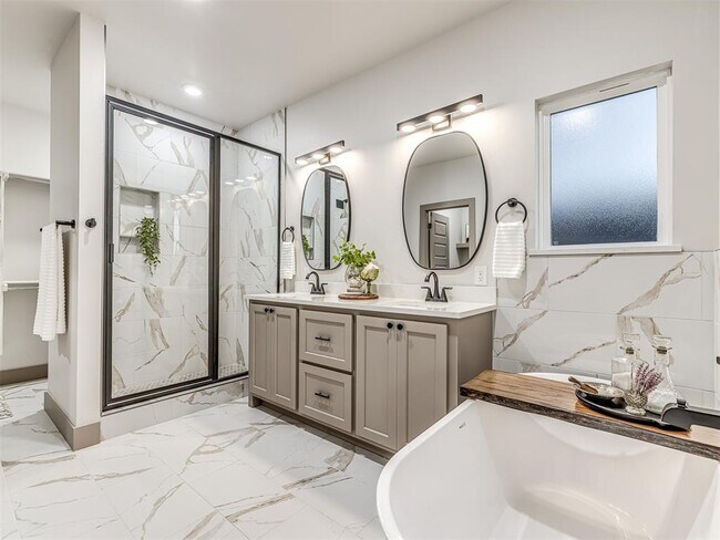 Building Photo - 2548 NW 131st St