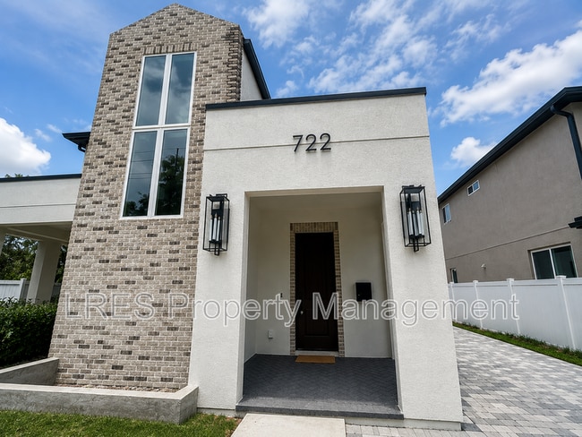 Building Photo - 722 Ellwood Ave