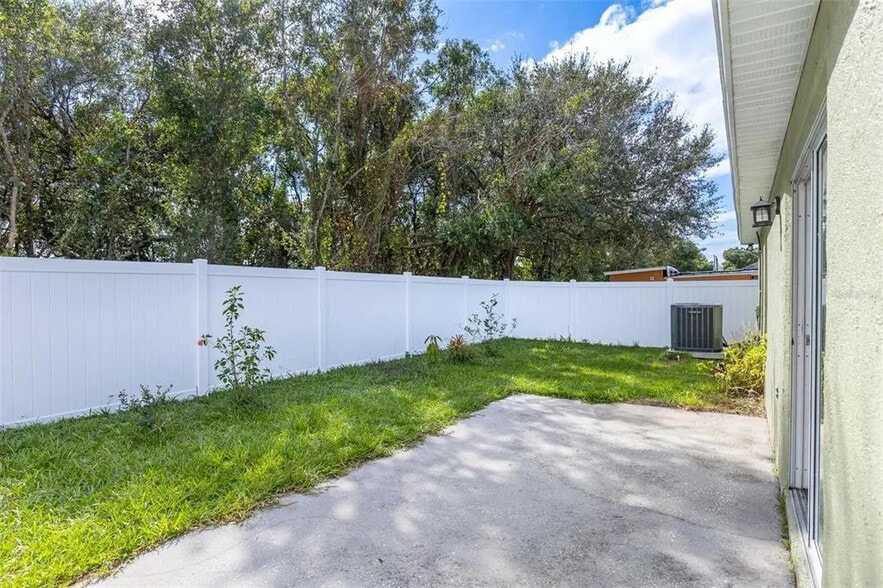 Building Photo - 6940 Kelcher Ct