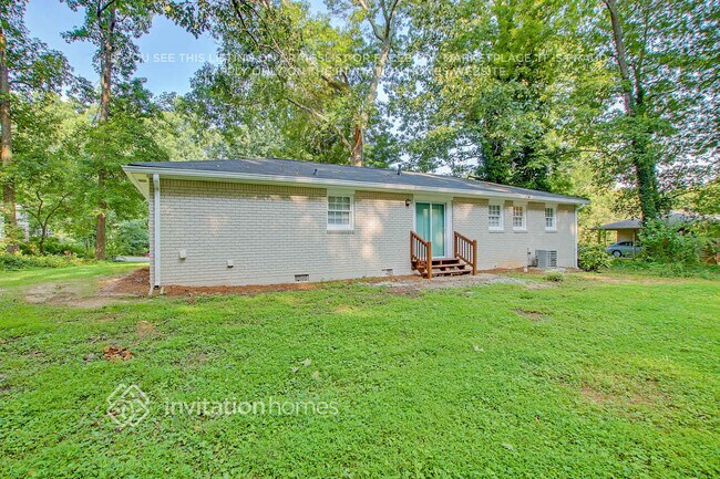 Building Photo - 7110 Carolyn Cir