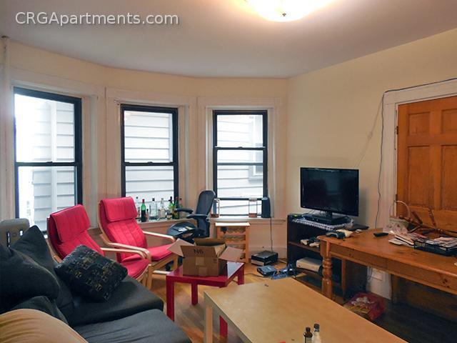 Building Photo - 44 Cedar St