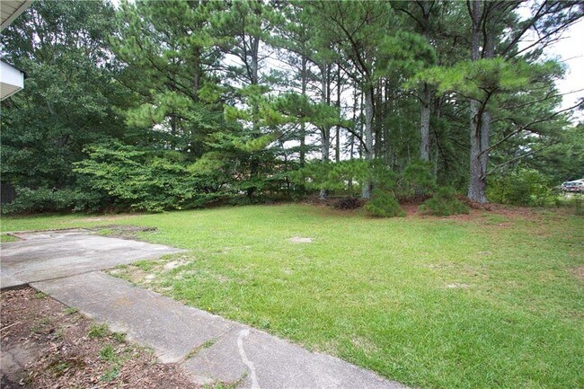Building Photo - 1312 Cooper Rd
