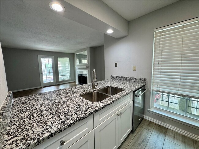 Building Photo - 5981 Arapaho Rd