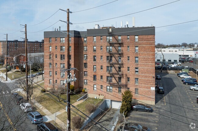 Building Photo - 6 Sealey Ave