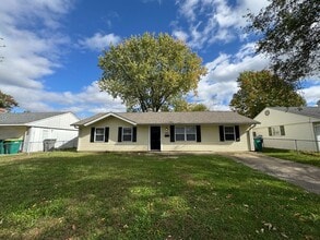 Building Photo - 1581 Roberts Rd