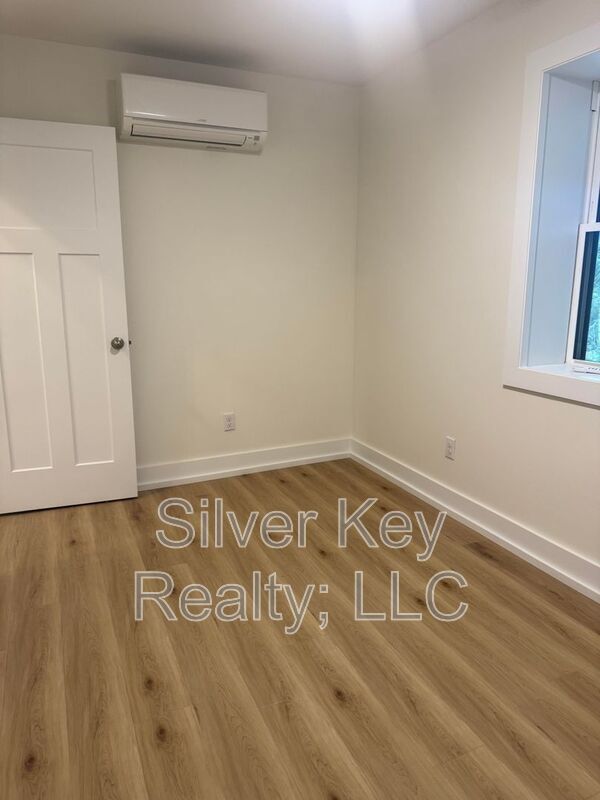 Building Photo - 2113 W Madison Ave