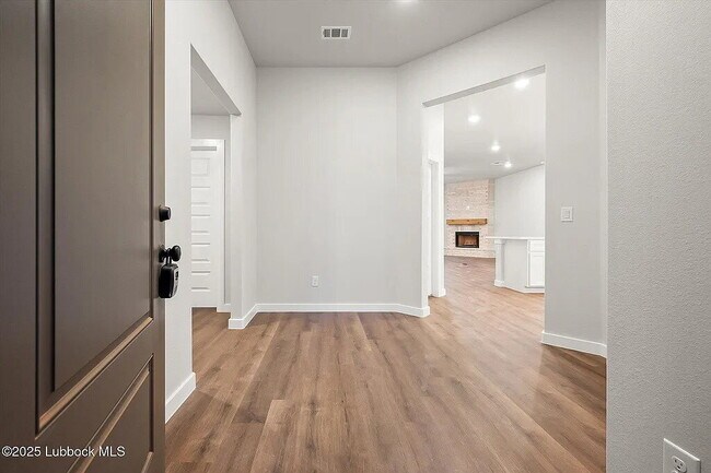 Building Photo - **Move In Special** Stunning Newly Built H...