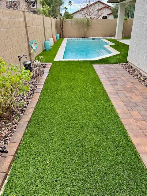 Building Photo - 71 W Megan St