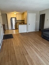 Building Photo - 82 Boylston Ln