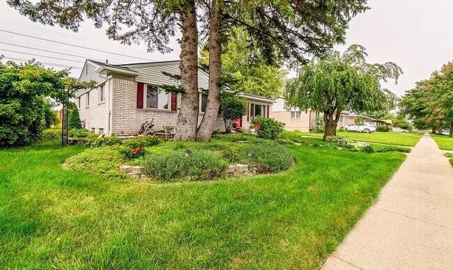 Building Photo - 9768 Jackson St