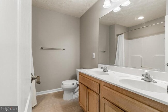 Building Photo - 8920 Flour Ct