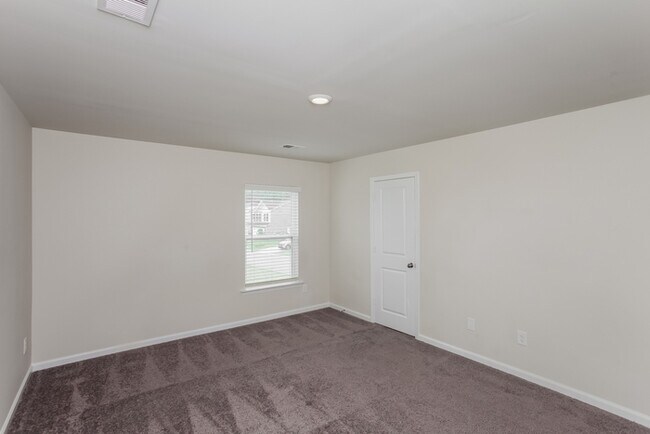 Building Photo - 117 Boat Clb Ln
