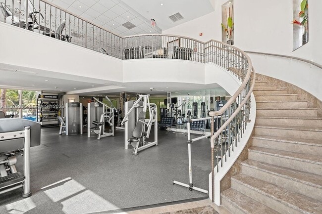 Building Photo - 2110 N Ocean Blvd