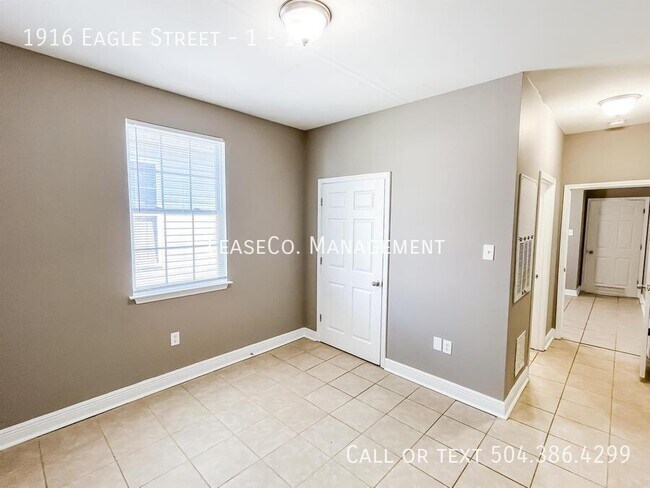 Building Photo - 1916 Eagle St