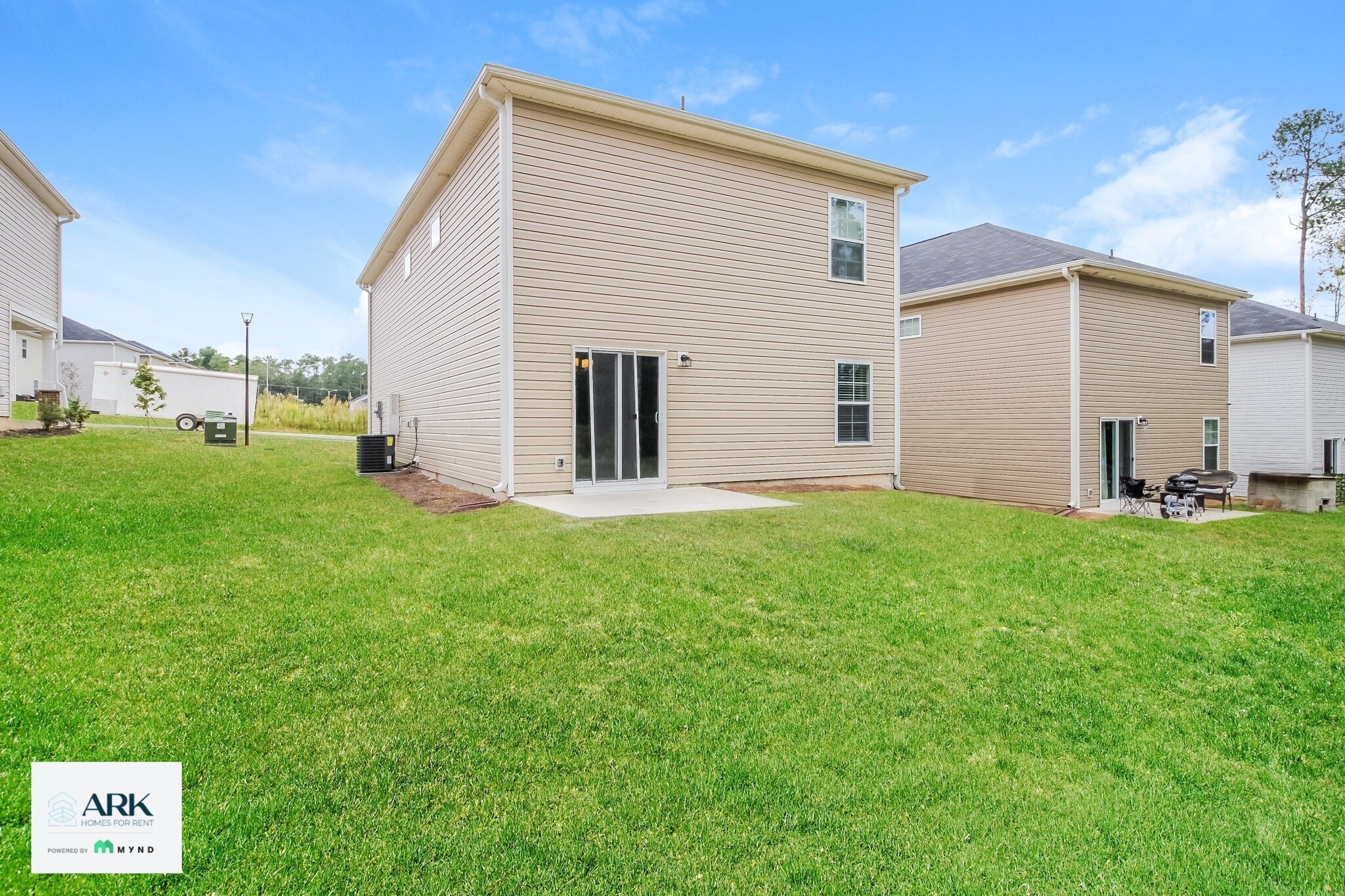 Building Photo - 209 Merry Oak Ln