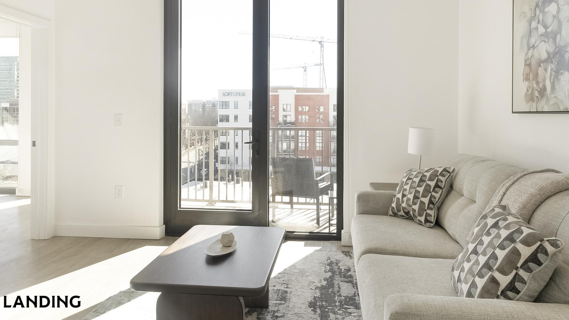 Building Photo - 1007 S Mint St