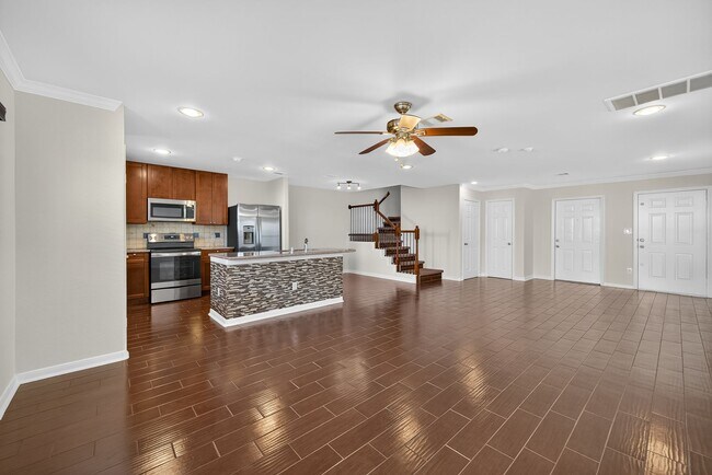 Building Photo - 6115 Shadow Isle Ln