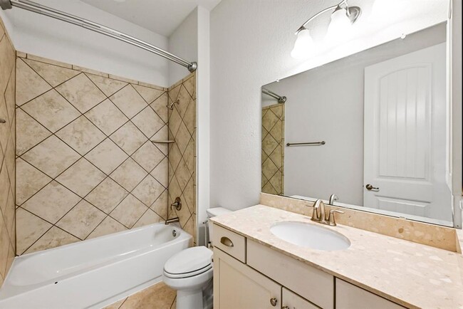 Building Photo - 308 Montalcino Blvd