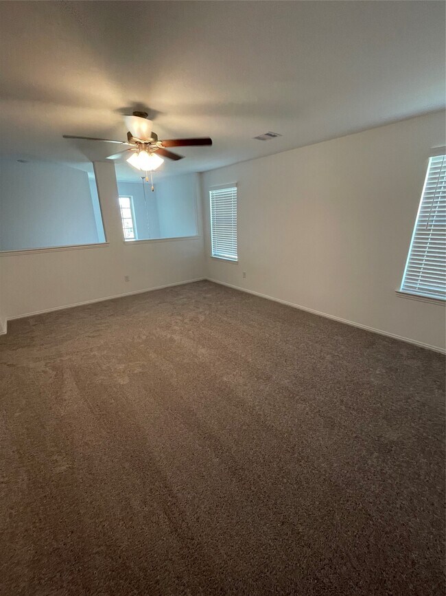 Building Photo - 8111 Royal Palm Ct