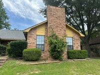 Building Photo - BRO314-316