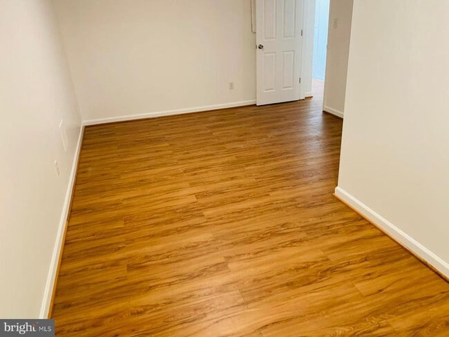 Building Photo - 3565 Eagle Ridge Dr