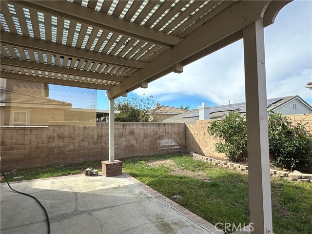 Building Photo - 14532 Meadow Brook