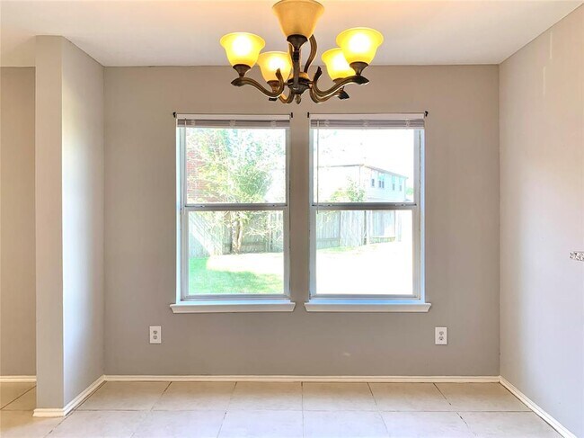 Building Photo - 7107 Mountain Dale Ct