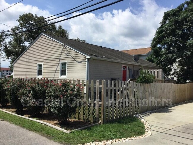 Building Photo - 4318 Dunning Rd