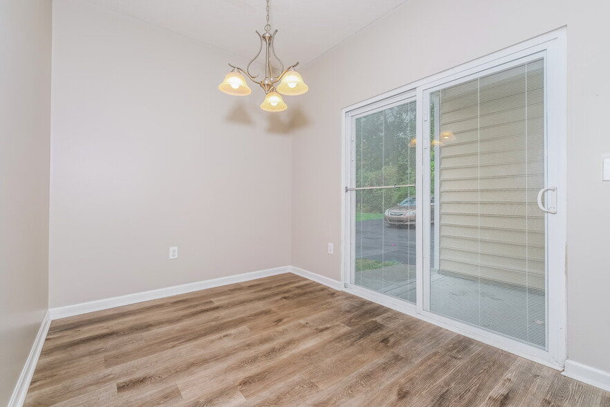 Building Photo - 6137 Prairiefire Ave