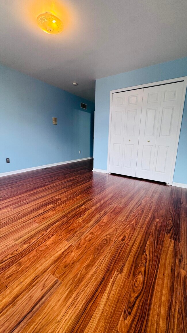 Building Photo - 37572 Newburgh Park Cir