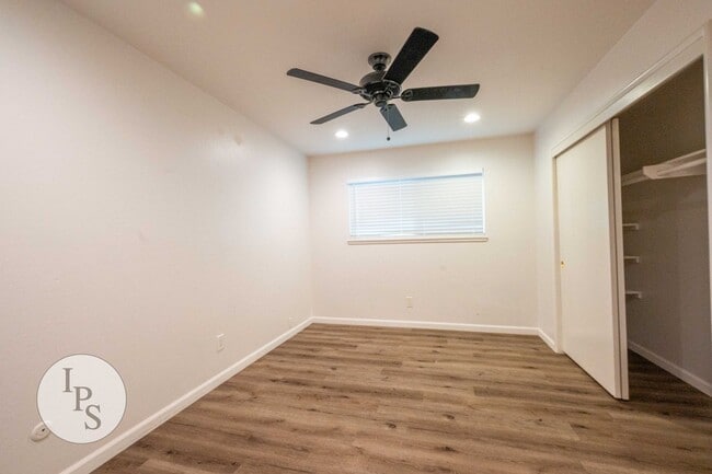 Building Photo - Fresno Eastside Home, 3BR/2BA, Modern Upgr...