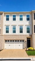Building Photo - 417 Siena Ln