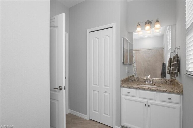 Building Photo - 4 BR home Estero