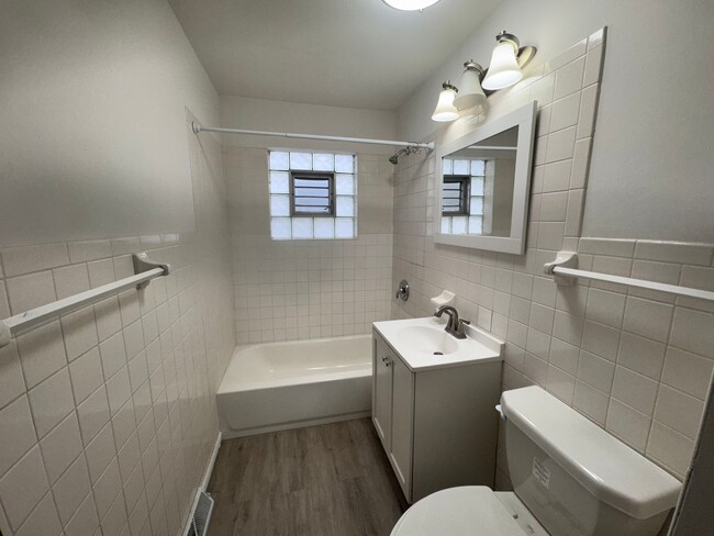 Building Photo - Charming 1-Bedroom Apartment in Richton Pa...