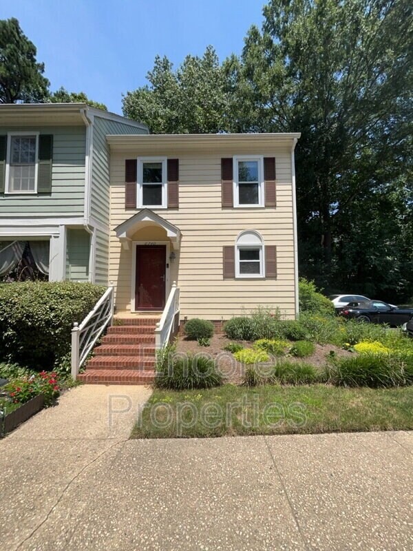 Primary Photo - 6740 Olde Province Ct