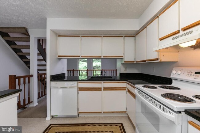 Building Photo - 1627 Purple Sage Dr