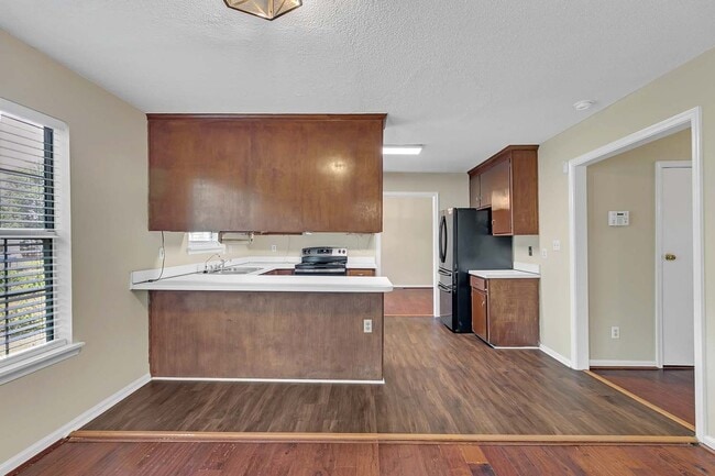 Building Photo - 18 Lundy Ln