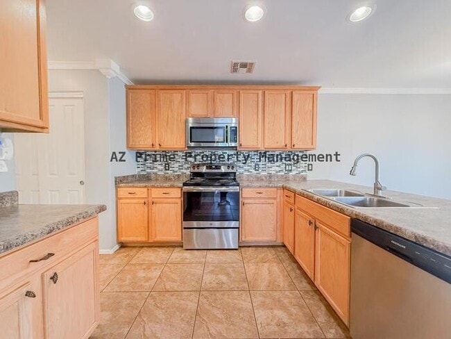 Building Photo - 6544 S Meadow Fescue Dr