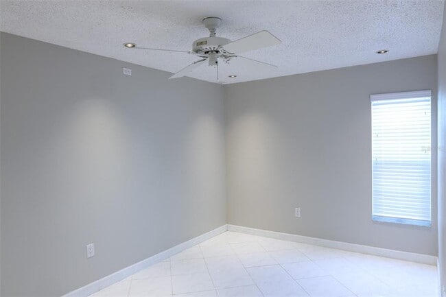 Building Photo - 3121 Bordeaux Ln