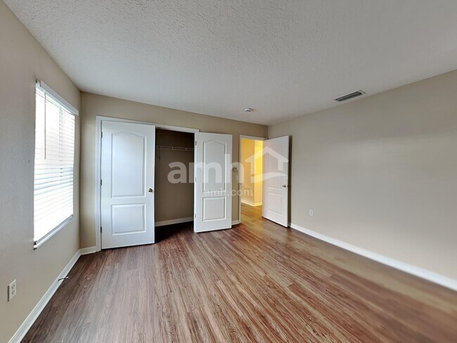 Building Photo - 10618 Bamboo Rod Cir