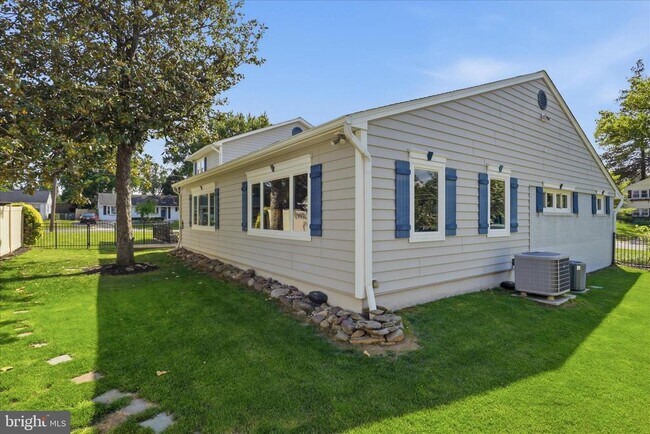 Building Photo - 5202 Garner St