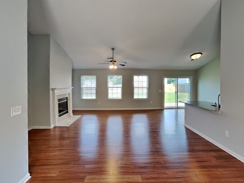 Building Photo - 3320 Arbor Pointe Dr