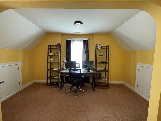 Building Photo - 5408 Spelman Dr