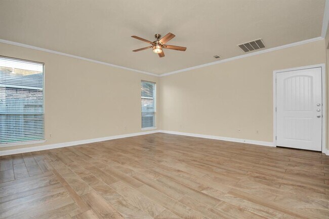 Building Photo - 20210 Black Canyon Dr