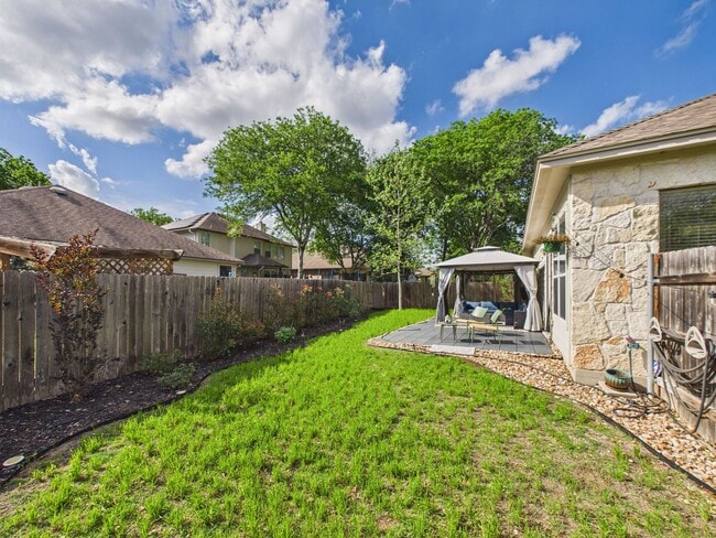 Building Photo - Charming Single-Story Retreat with Designer Finishes in South Austin