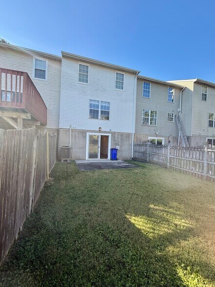 Building Photo - 1475 Mobley Ct