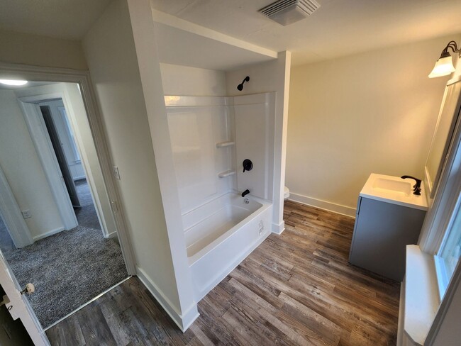 Building Photo - Remodeled Single Family