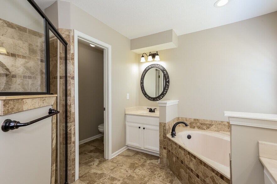 Building Photo - 1333 Grey Feather Ln