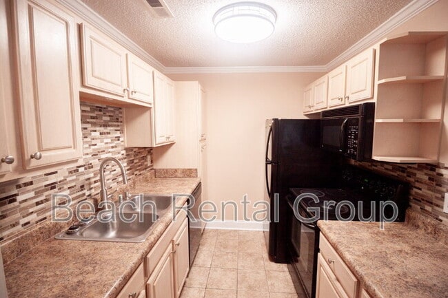 Building Photo - 3774 Hitchcock Way