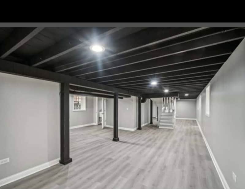 Building Photo - 1329 W 71st St